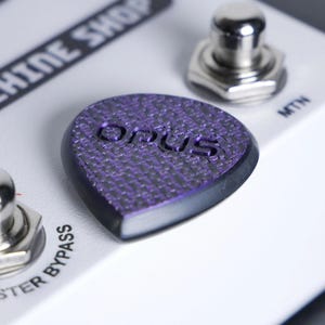Opus Magnus Onyx VALKORE™ - Amythest Series Handmade Guitar Pick