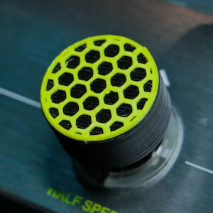 Opus Guitar Pedal Footswitch Topper (Set of 2) - Black and Green Honeycomb