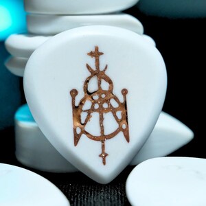Opus Magnus VALKORE™ - 4mm Abundance Sigil (B-Stock) Handmade Guitar Pick
