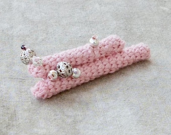 Brooches and Pins. Crochet Jewelry Bar Brooch, OOAK in Pins. Crochet Brooch