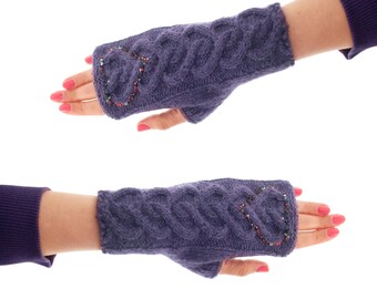Gloves Love Design. Winter Mittens Fingerless Purple with Heart. Love U from Me