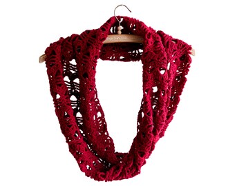 Infinity Scarf Women, Women's Infinity Scarf Crochet, Women's Lightweight Infinity Scarf Winter Knit Loom Lightweight