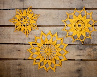 Gold Snowflake Ornaments Set of 3. Xmas Tree Decorations, Rustic Christmas Decor, Holiday Home Decor, Xmas Gift