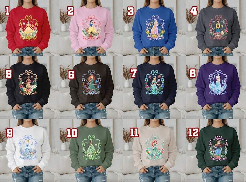 Puede incluir: Una colecci&oacute;n de doce sudaderas en varios colores, cada una con un gr&aacute;fico de princesa diferente dentro de un marco decorativo. Las sudaderas son de colores como rojo, rosa, azul, gris, negro, marr&oacute;n, marino, morado, blanco, verde, beige y verde oscuro.
