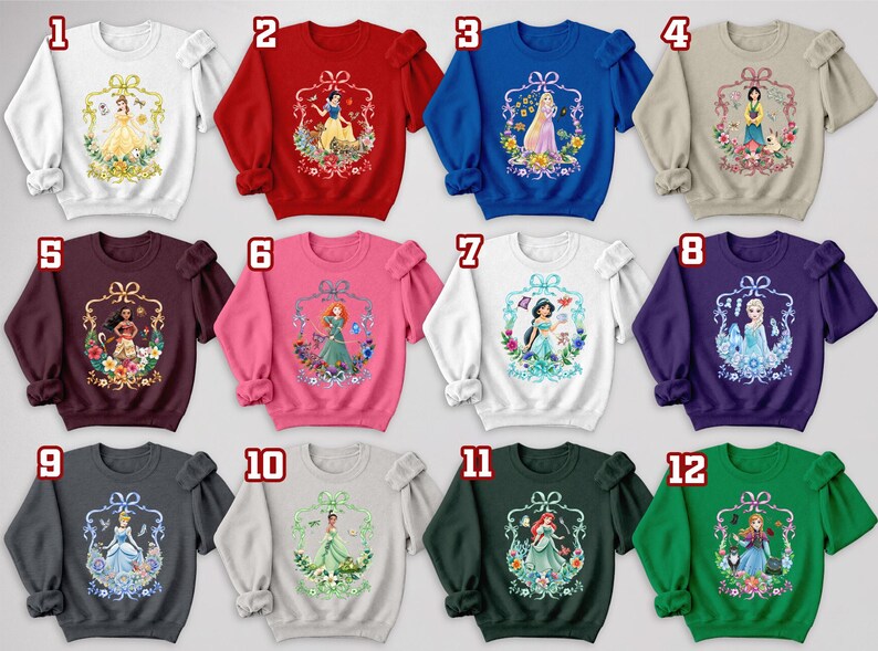 Puede incluir: Una colecci&oacute;n de doce sudaderas en varios colores, cada una con un gr&aacute;fico de princesa diferente dentro de un marco decorativo. Las sudaderas tienen mangas con volantes y est&aacute;n numeradas del 1 al 12.