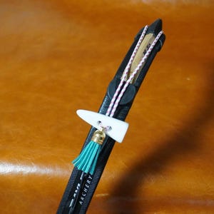 Handcrafted Leather String Keeper for Traditional Korean Bows – Archery Accessory.