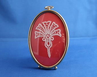 Vintage Slovenian hand made bobbin lace in gold oval frame