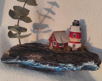 Decorazione in legno galleggiante, regalo costiero fatto a mano, isola in miniatura, faro, complemento d'arredo in stile nautico, scultura in legno, casa sulla spiaggia, regalo per gli amanti del mare