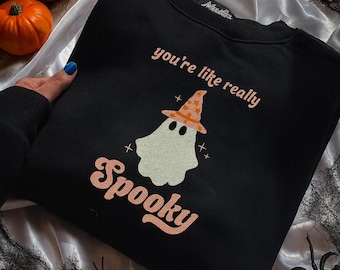 Broderad söt spökhösttröja, läskig spökpumpahuvtröja, läskig säsongströja, Halloween-älskargåvor, spök- och pumpa-tröja