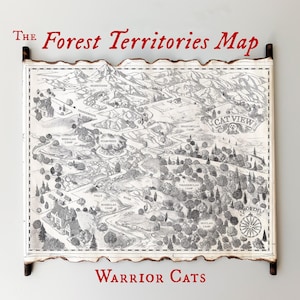 Op de afbeelding: Een gedetailleerde zwart-wit kaart van een boslandschap, ingelijst en gemonteerd. De kaart toont bergen, rivieren en verschillende kampen, met de tekst "The Forest Territories Map" en "Warrior Cats" in het rood. De kaart heeft een verbrande rand.
