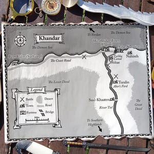 La carte des mille noms - parchemin fait main - carte fantastique, carte de Khandar, carte des campagnes de l'ombre, carte du livre, cadeaux livresques, cadeaux pour les amoureux des livres