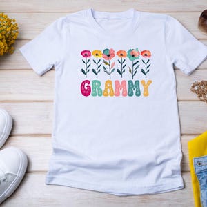 Grammy Shirt - Perfect Gift for Moms, Best Grammy gift,Mother's Day Gift, Cute Grammy, floral TShirt,