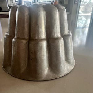Mini Jello Mould Vintage