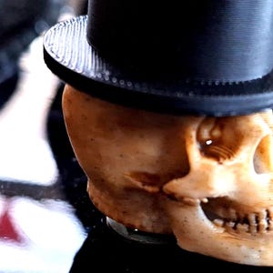 Skull Top Hat Guitar Knobs - Volume & Tone - 3 Pack