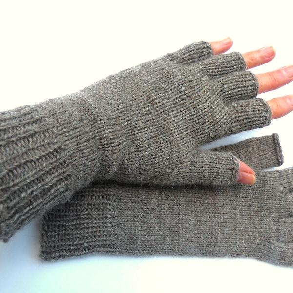 Mitaines en laine mérinos tricotées à la main : manchettes chauffe-poignets pour envoyer des SMS, ordinateur, conduire.