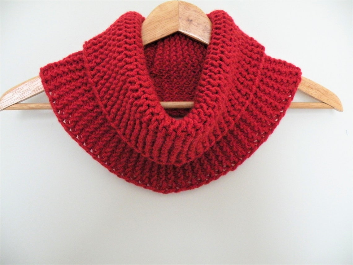 Chunky Hand Knit Red Scarf Cozy Neck Warmer Super Soft Knit - Etsy