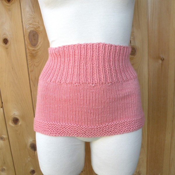 Cache-dos en laine mérinos tricoté à la main : ballet, yoga, pilates