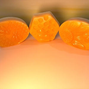 Honig-Kurkuma-Aloe-Vera-Seife