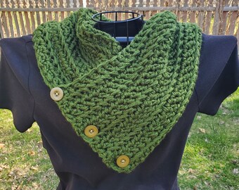 CROCHET PATTERN - Mount Major Scarf / Button Scarf / Cowl / PDF Download
