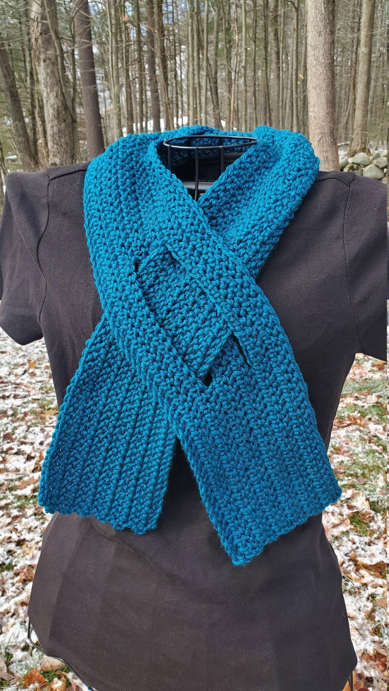 CROCHET PATTERN Crawfcrd Double Keyhole Scarf / Neck Warmer / PDF Pattern image 3