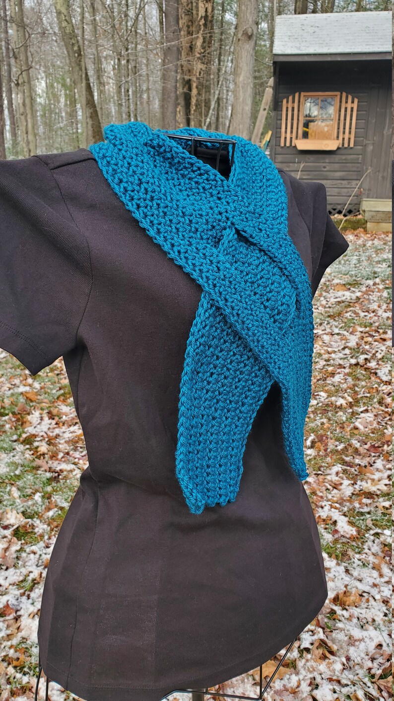 CROCHET PATTERN Crawfcrd Double Keyhole Scarf / Neck Warmer / PDF Pattern image 5