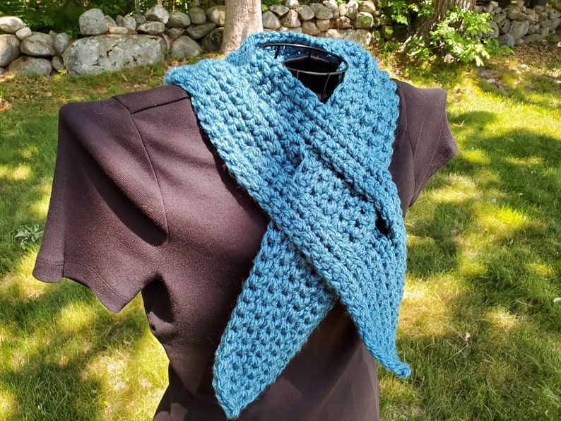 CROCHET PATTERN Conway Scarf / Keyhole Scarf / Double Keyhole / PDF Download image 2