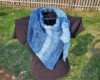 CROCHET PATTERN - Winni Scarf / Keyhole Scarf / Triangle Scarf / Asymmetrical Scarf