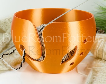 Bright Orange Regular Yarn bowl with leaf, Knitting Bowl SMOOTH holes, 3D printed eco friendly Travel Crochet bowl, knitter  gift