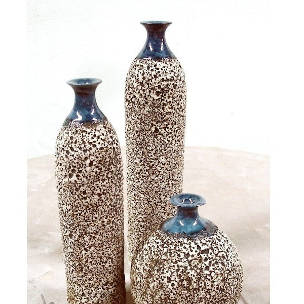 3 Roue jetée Bottle Vase Vessels Prêt à expédier Pottery Modern texturé Metallic Glaze, bouteilles en céramique faites à la main