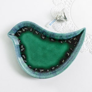 Bird Ring dish, Birdy jewelry dish, emerald green pottery dish, Personalized holder, Handmade ceramics, gift for her,