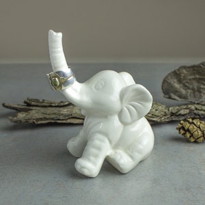 Elefanten-Ringhalter, Lucky Elephant Kobaltblaue Schmuckschale, Hochzeit Brautjungferngeschenke, Verlobungsgeschenk, Geschenk für sie Bild 4