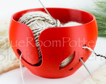 Large Yarn bowl,  gift, Red Knitting Bowl, 3D printed, eco friendly, Big Cake, Travel Crochet bowl, DIY knitter gift