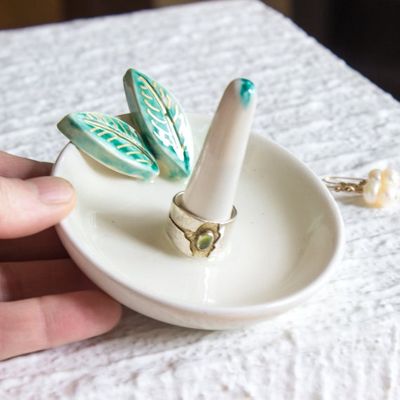 Personalized Initial Ring Dish, White Gold Green Leaves, Custom Wedding Ring Holder, Engagement Gift