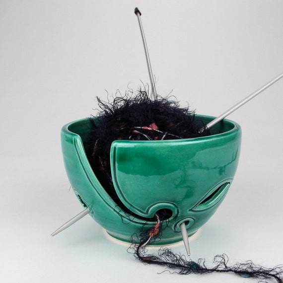 Emerald Green Yarn Bowl Knitting Bowl Crochet Bowl Knitter Gift Leaves Ceramic Yarn Holder Christmas Gift Diy Knit