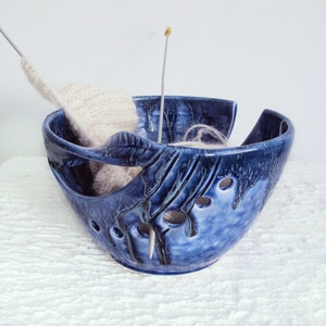 Cobalt Blue Yarn Bowl, knitting bowl, Large ceramic Crochet Bowl, Handmade Pottery bowl, twisted Leaf handle, knitter gift image 5