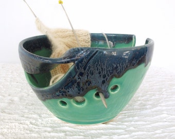 Mint Green Blue Ceramic Yarn Bowl, Yarn holder, Knitting Organizer Storage Crochet Handmade Pottery, Twisted Leaf Large - MADE TO ORDER