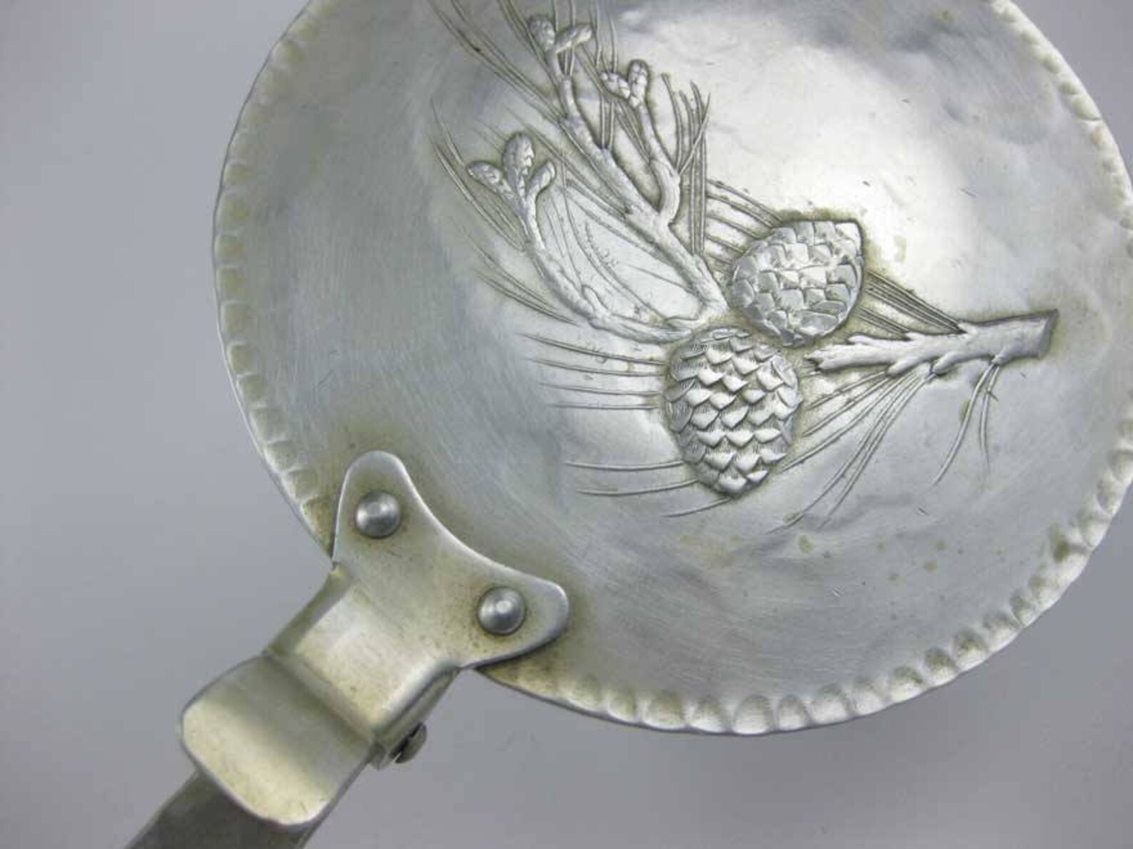 Hammered Aluminum Everlast Hand 552 Silent Butler Etsy