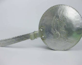Hammered Aluminum Everlast Hand Forged #552 Silent Butler Crumb Catcher Pine cones