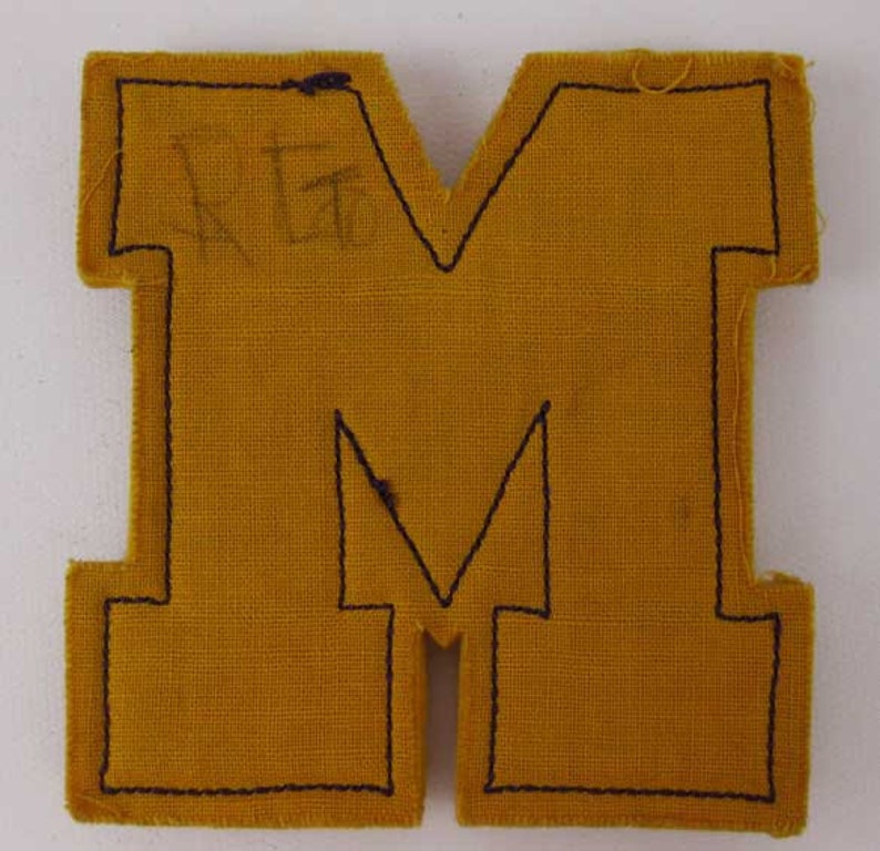 Vintage M Chenille Letterman Patch Basketball PurpleGold 1940/'s Ronald Rogers
