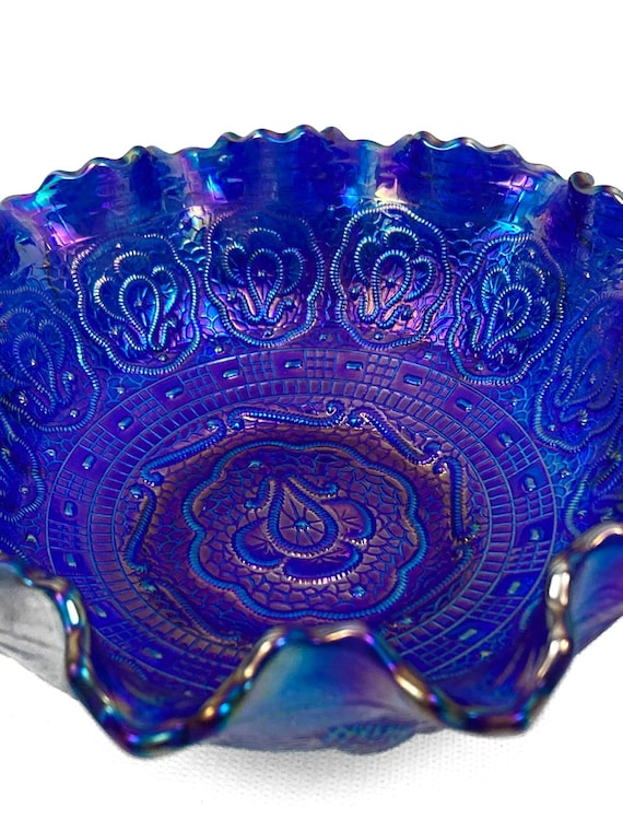 Vintage Fenton Iridescent Carnival Glass Persian Medallion Handled