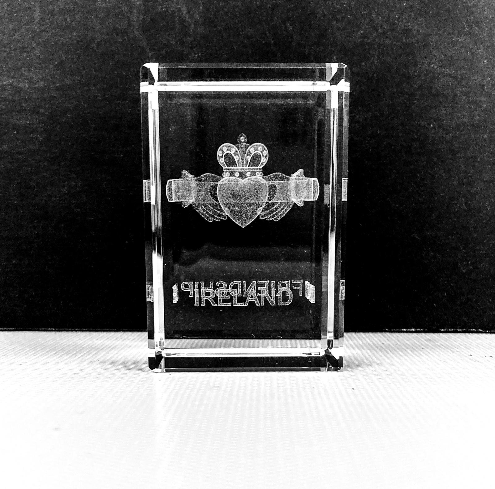Vintage Ireland Claddaugh 3D Laser Crystal Paperweight Cube~Love, Friendship, Loyalty