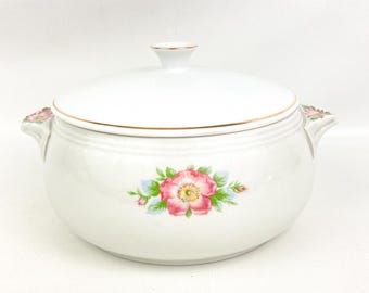 Vintage Hall's Superior Quality Rose White Covered Casserole W/Lid  2.5 QT. U.S.A #658