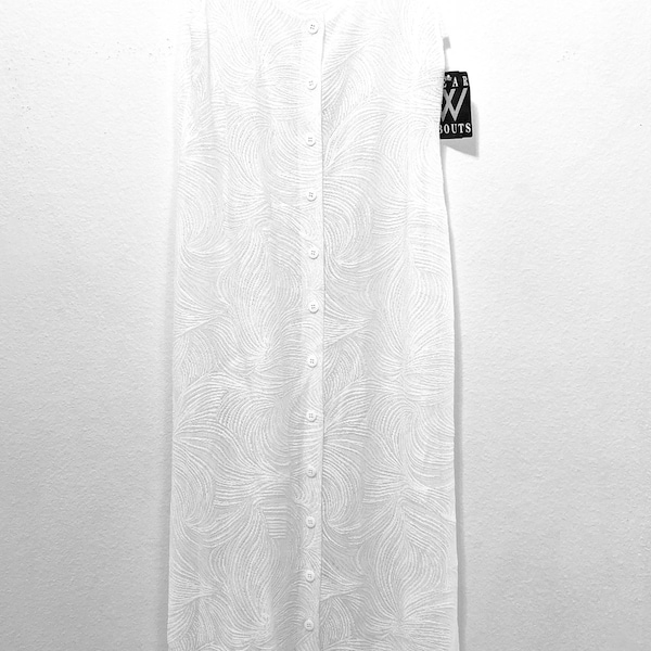 Wear Abouts Woman's Long Sheer Button Up Sleeveless White Cover-Up Size Medium NWT Original Price Tag  32.00