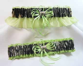 Camo Camouflage Realtree Inspired Wedding Garter Belt or 2pc Set W/ White Lace & Gemstone - Etsy Camo Camouflage Realtree Inspired Wedding Garter Belt or 2pc Set W/ White Lace & Gemstone - Etsy