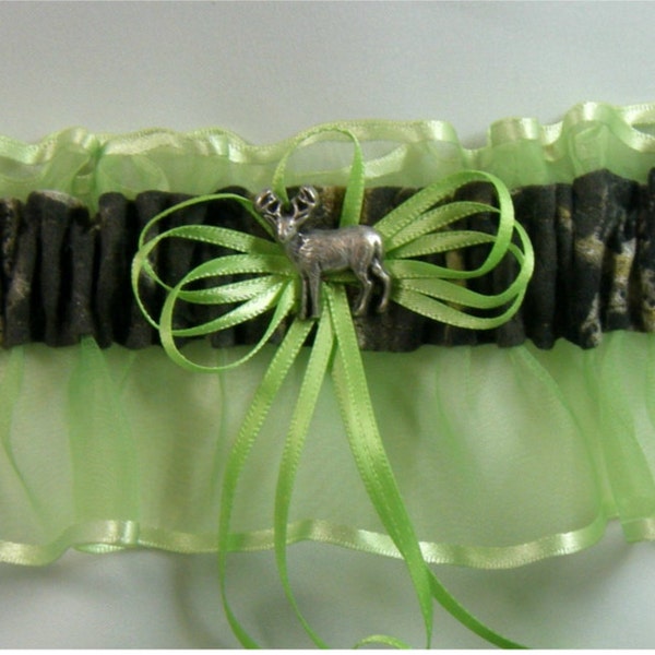 Mossy Oak** Camouflage wedding garters DEER CAMO garter Lime keep