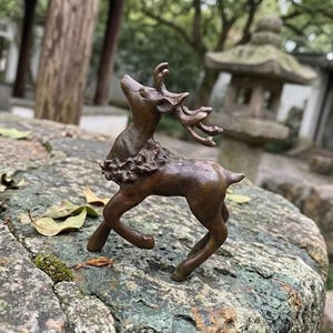 Antique Brass Style Lucky Deer Figurine, Fulu Sika Deer Tea Pet, Small Elk Statue for Desk Study Tea Table Decor Gift