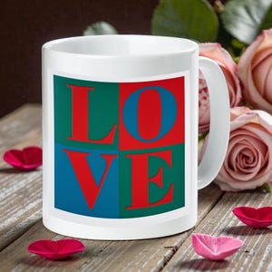 Maqueta de taza para parejas felices: Plantilla de amor de 11 oz (objeto inteligente PSD) N.° 28