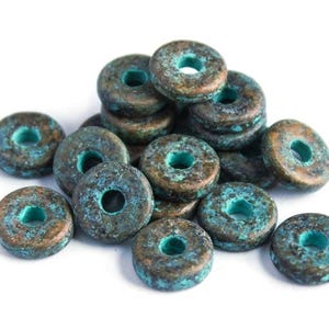 8 mm Mykonos gemetalliseerde keramische afstandskralen, kopergroene patina ringen, 3 x 9 mm, (10/25/50 stuks)