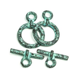 Mykonos small simple toggle Clasp, Copper Green Patina, Greek boho findings, for jewelry making, 13X19mm, rustic bohemian, 2/6/10 sets