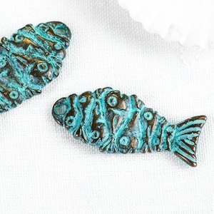 Fishy Fish Pendant, Mykonos beads, Green Patina, Greek Metal Charms, jewelry making, school of fish, Nautical, bohemian, 2/6/10pcs
